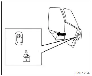 Nissan Pathfinder. Doors