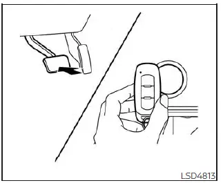 Nissan Pathfinder. Push-button ignition switch