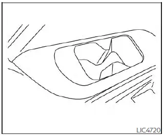 Nissan Pathfinder. Storage