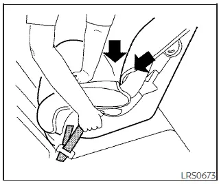 Nissan Pathfinder. Child restraints